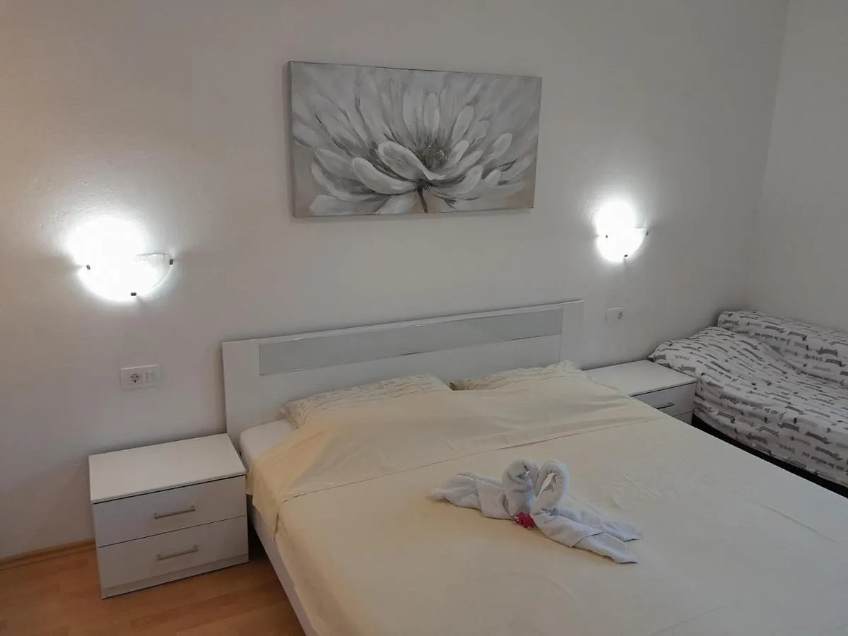 Apartments Josip 2830 Supetarska Draga 0*,  Croatia