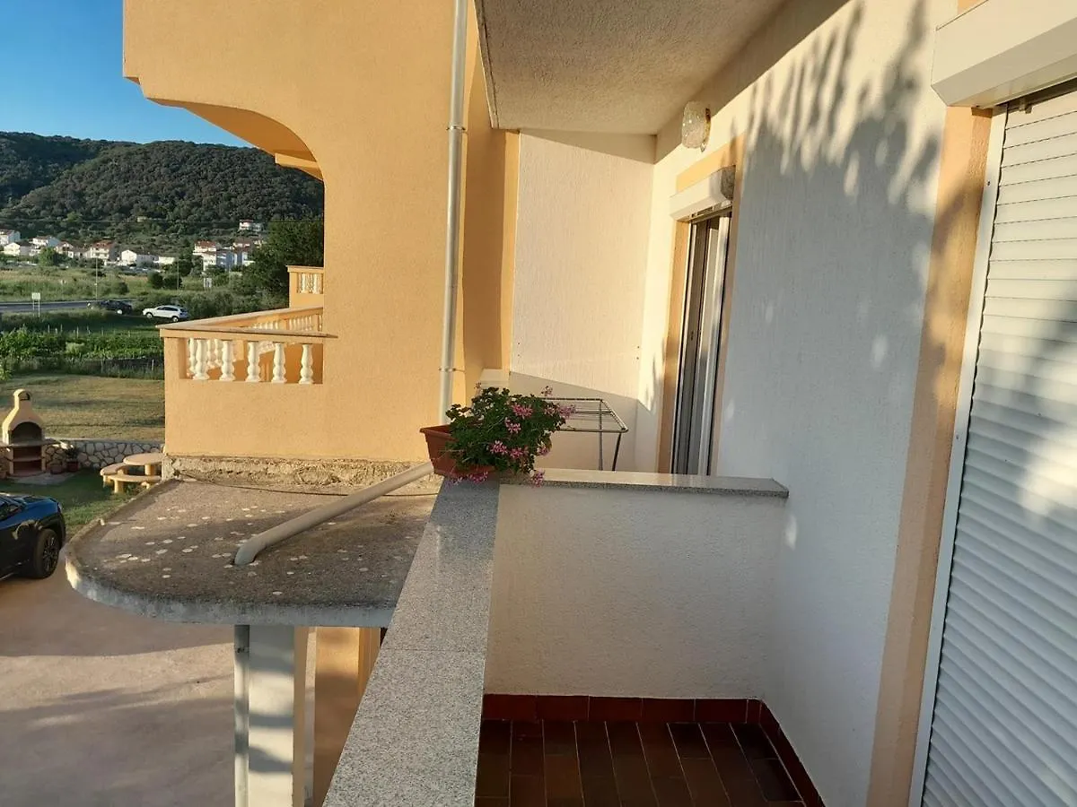 Apartments Josip 2830 Supetarska Draga