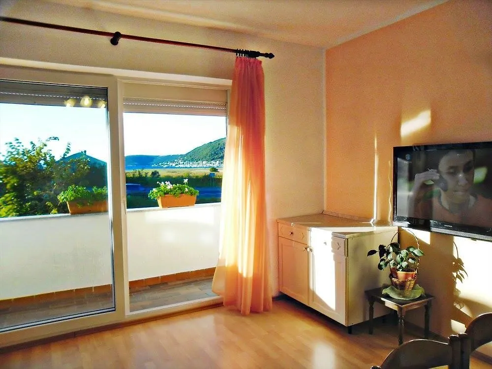 Apartments Josip 2830 Supetarska Draga